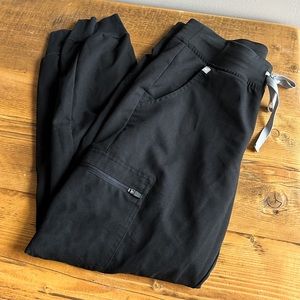 FIGS Women’s Black Zamora - Petite Jogger Scrub Pants - S - Petite